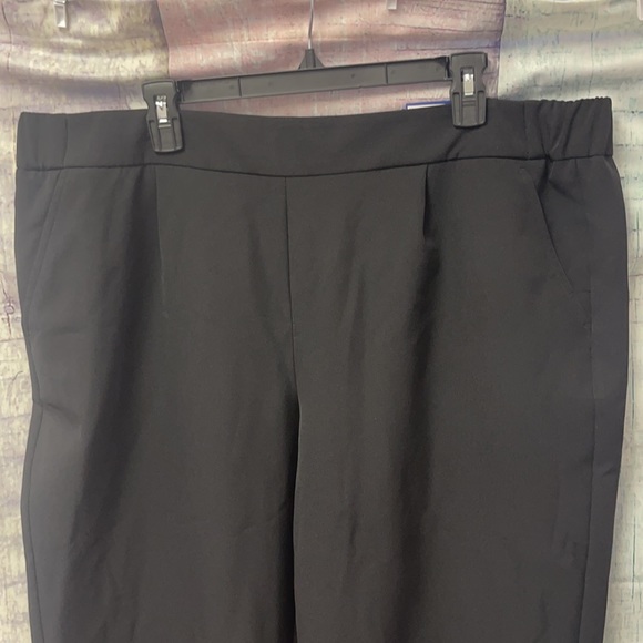 - Brand new Woman’s Apt.9 wide leg crop pants XXL. - Picture 2 of 12